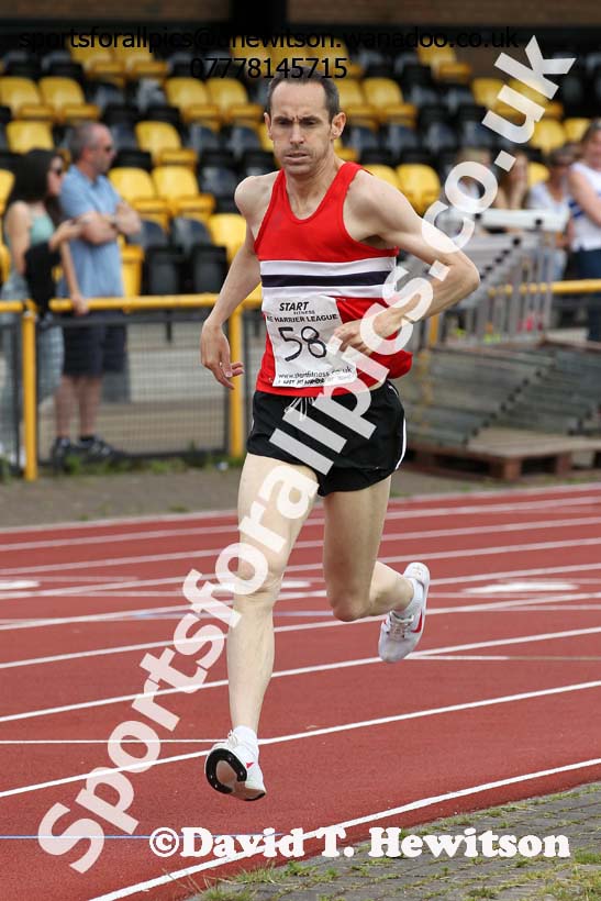 1500 metres, North East Masters Champs, Monkton Stadium,  Jarrow. Photo: David T. Hewitson/Sports for All Pics